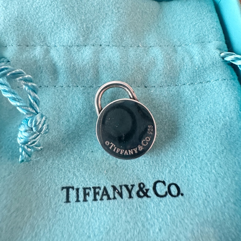 Authentic Tiffany and Co silver round TCO lock charm - Picture 5 of 5